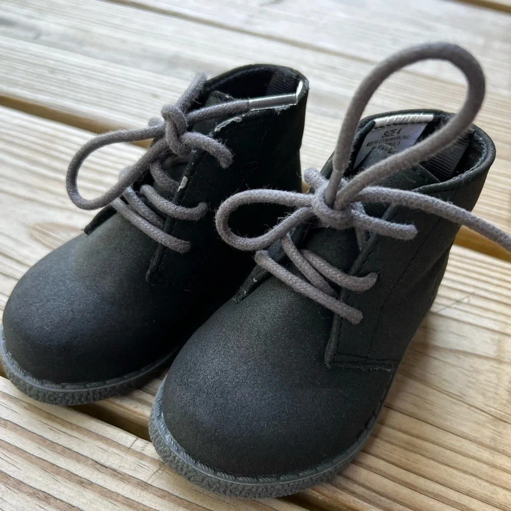 Baby infant size 4 Classic Black Kids Boots with laces